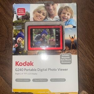 Kodak g240 Portable digital photo viewer- rare
